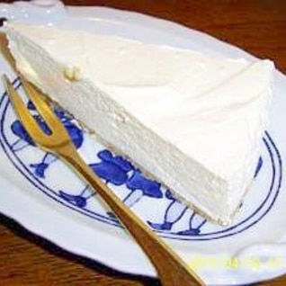 ベーシックな低糖質スイーツ。定番レアチーズケーキ！